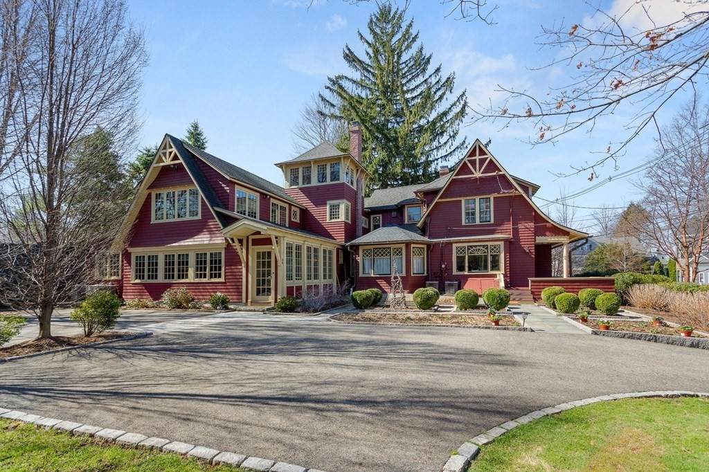 34 Temple St - Photo 1