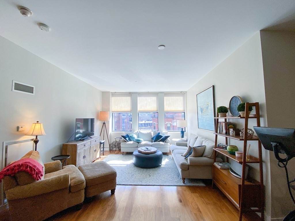 285 Columbus Ave - Photo 1