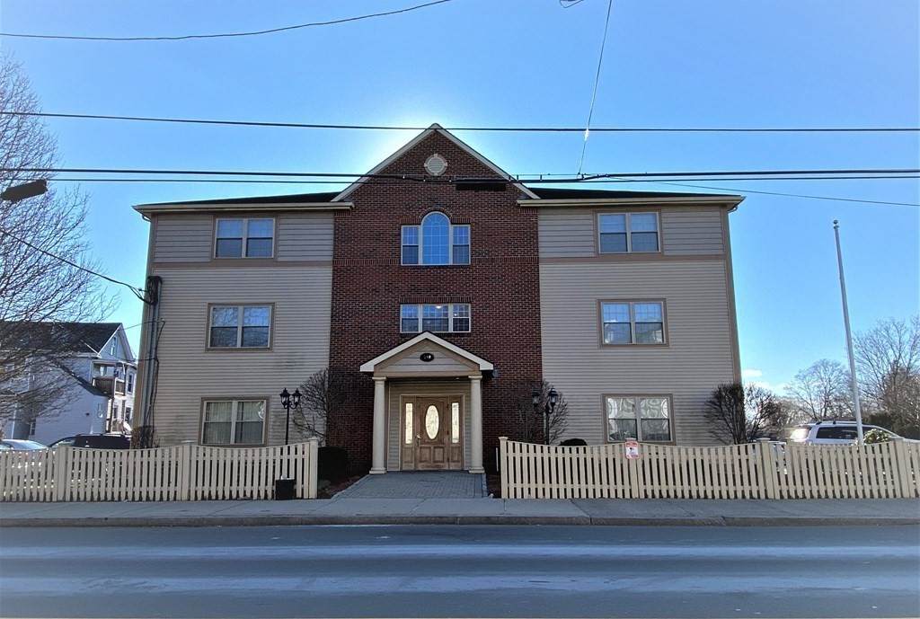 590 Boston Street - Photo 1