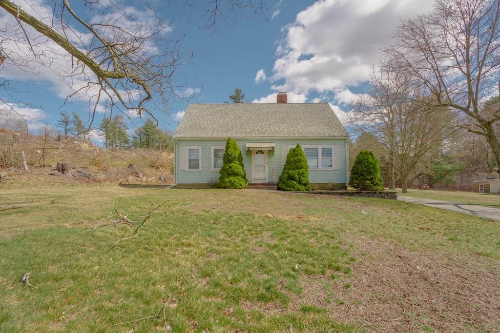 229 Broadway - Photo 1