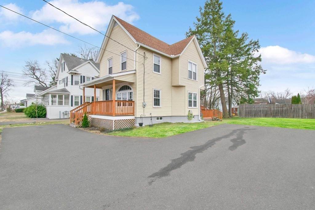 198 Heywood Ave - Photo 1