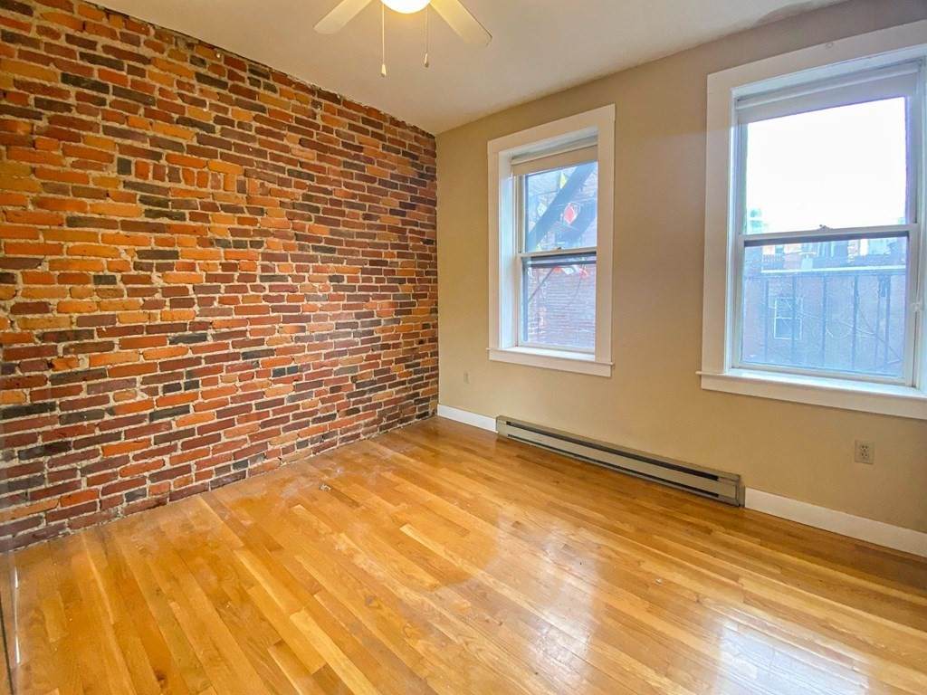 32 Grove - Photo 1