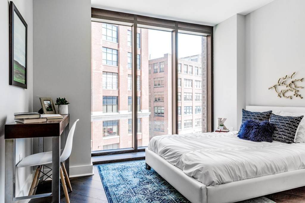 14 West Broadway - Photo 1
