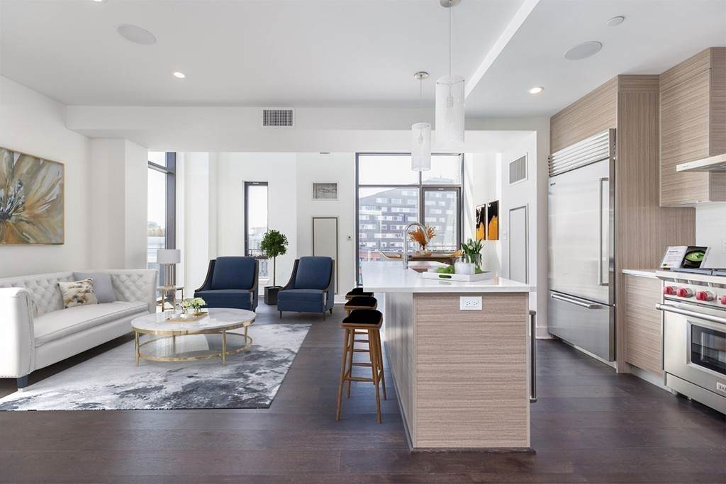14 West Broadway - Photo 1