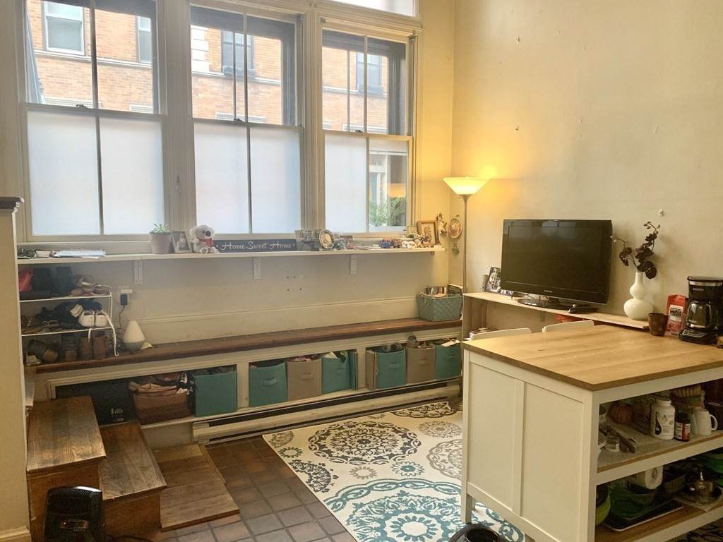 48 Revere St - Photo 1