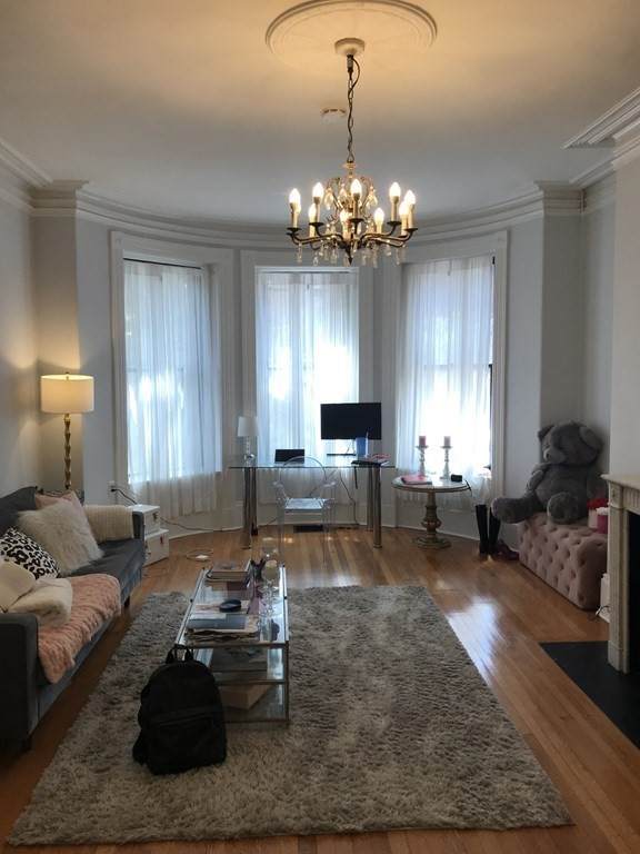 429 Marlborough St. - Photo 1