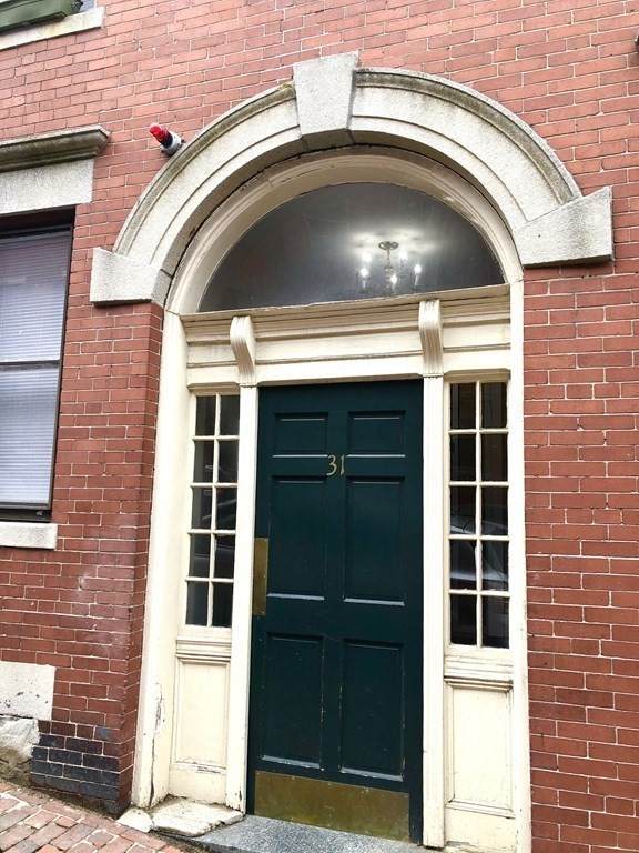 31 Irving St - Photo 1