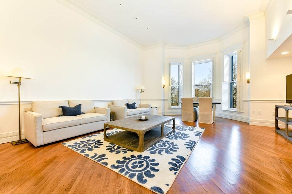 138 Beacon Street - Photo 1