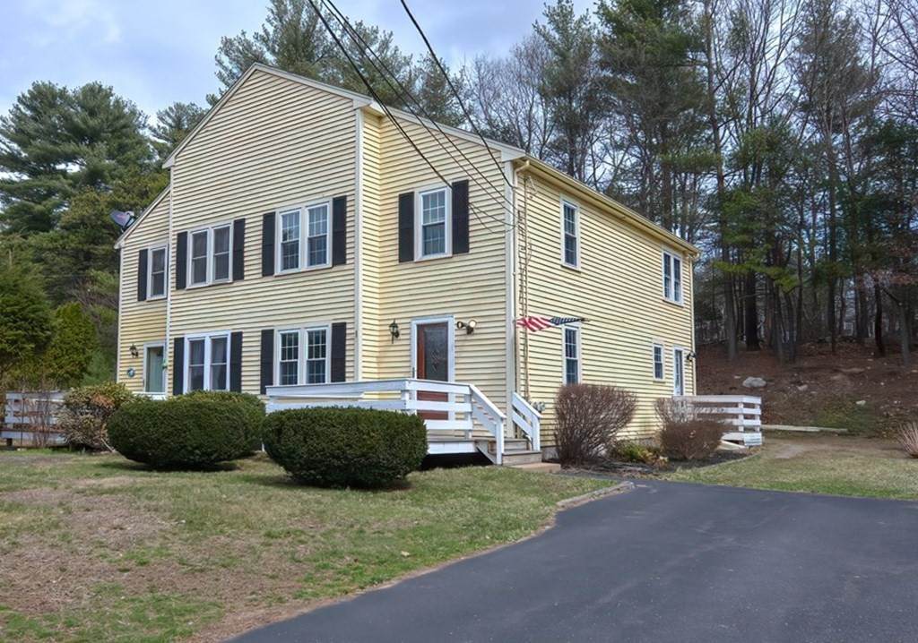 439 South St - Photo 1