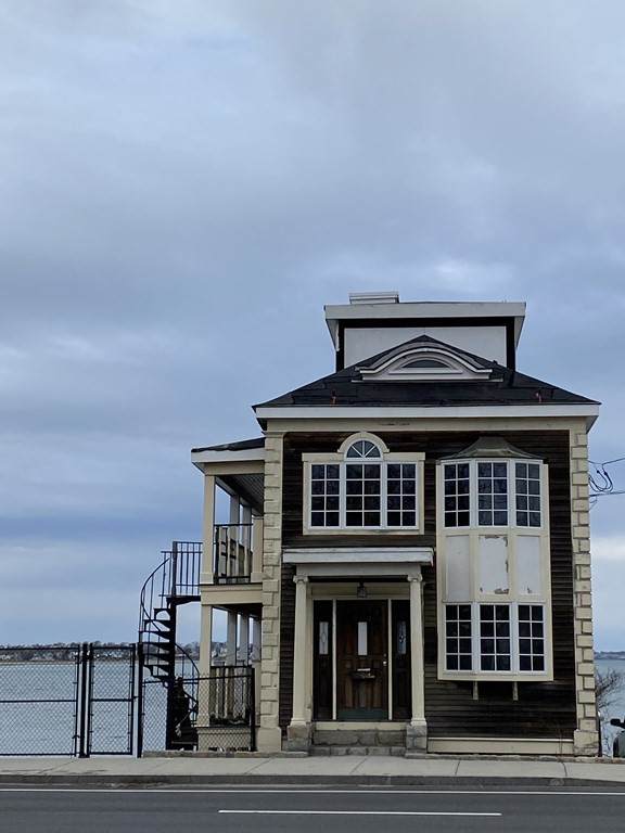 94 Bridge St - Photo 1
