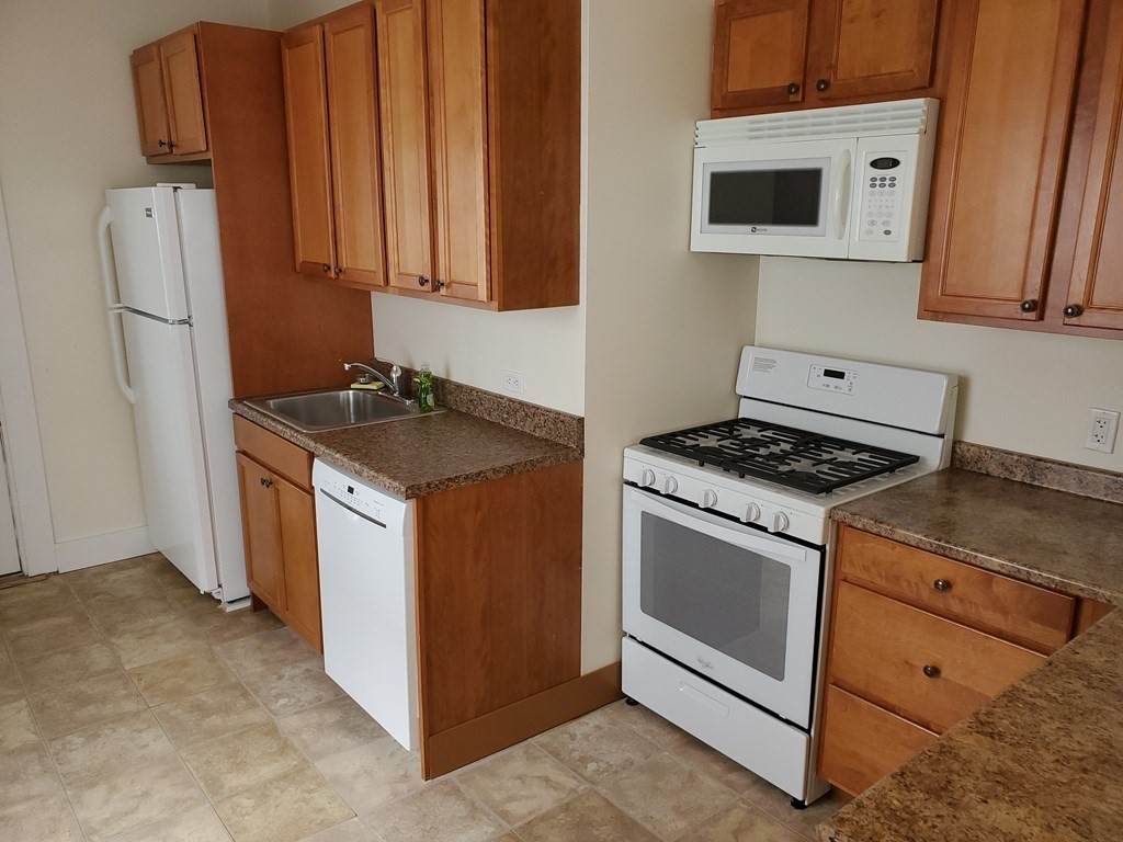 68 Nahant Ave - Photo 1