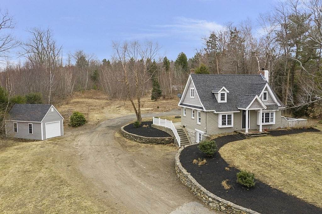 84 State Road West - Photo 1