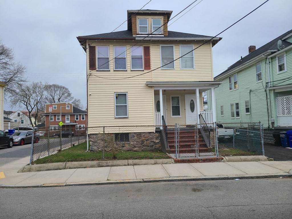 40 Rockdale St - Photo 1