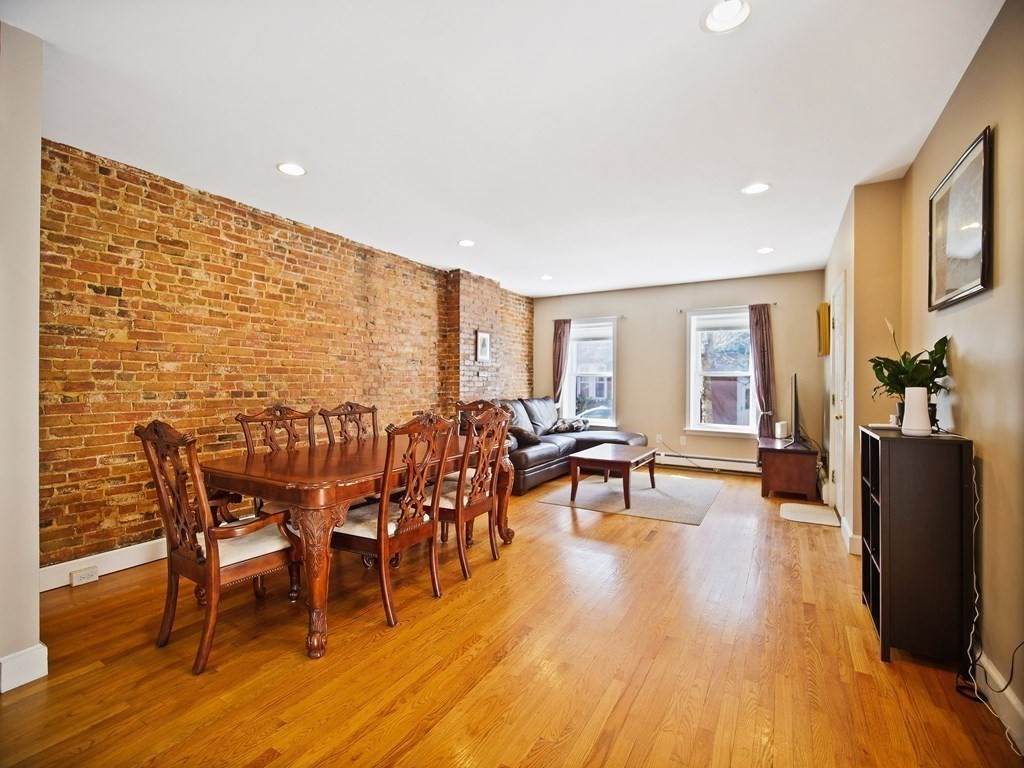 5 Medford St - Photo 1