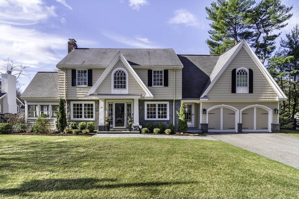 10 Winthrop Rd - Photo 1