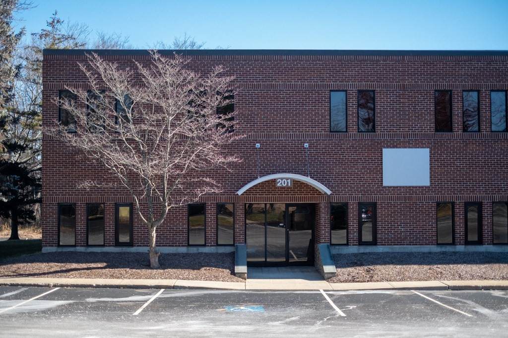 6 Blackstone Valley Pl - Photo 1