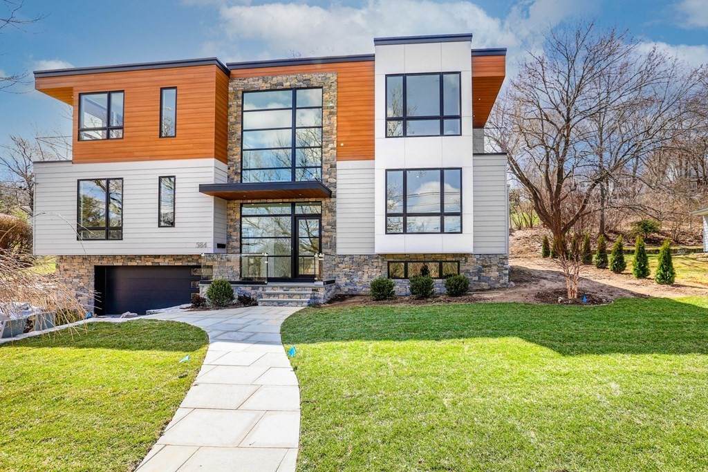 584 Newton Street - Photo 1
