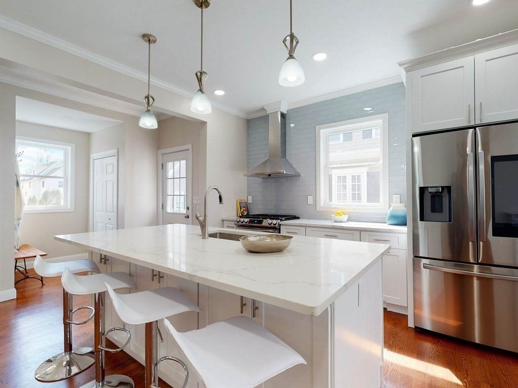 94 Russell Street - Photo 1