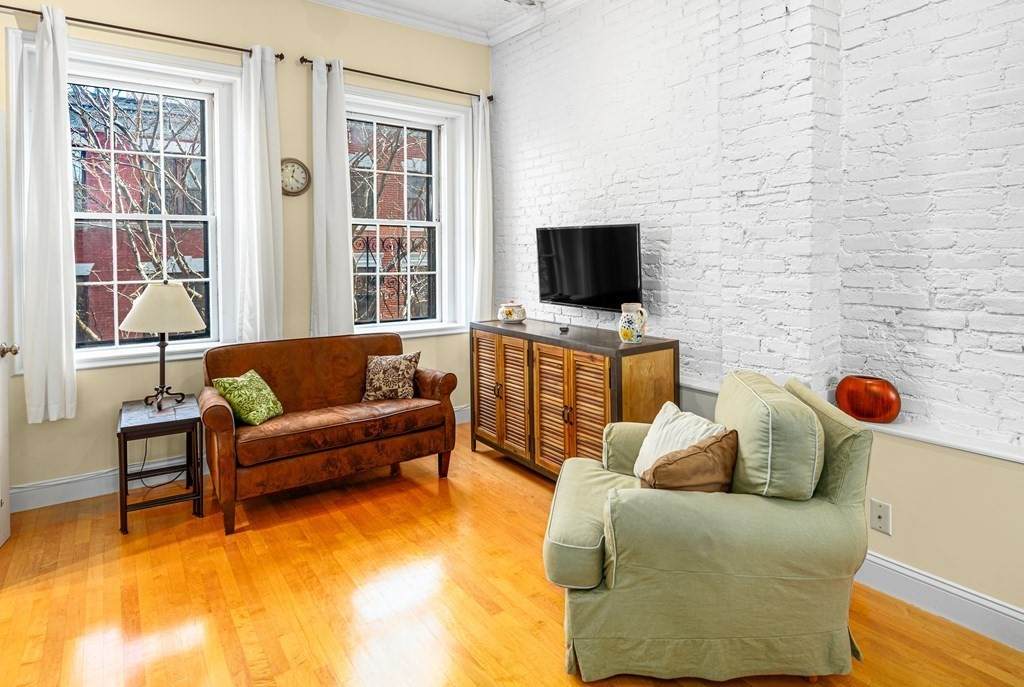 53 Garden Street - Photo 1
