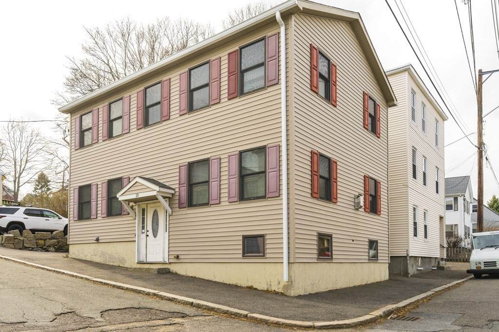 13 Putnam St - Photo 1