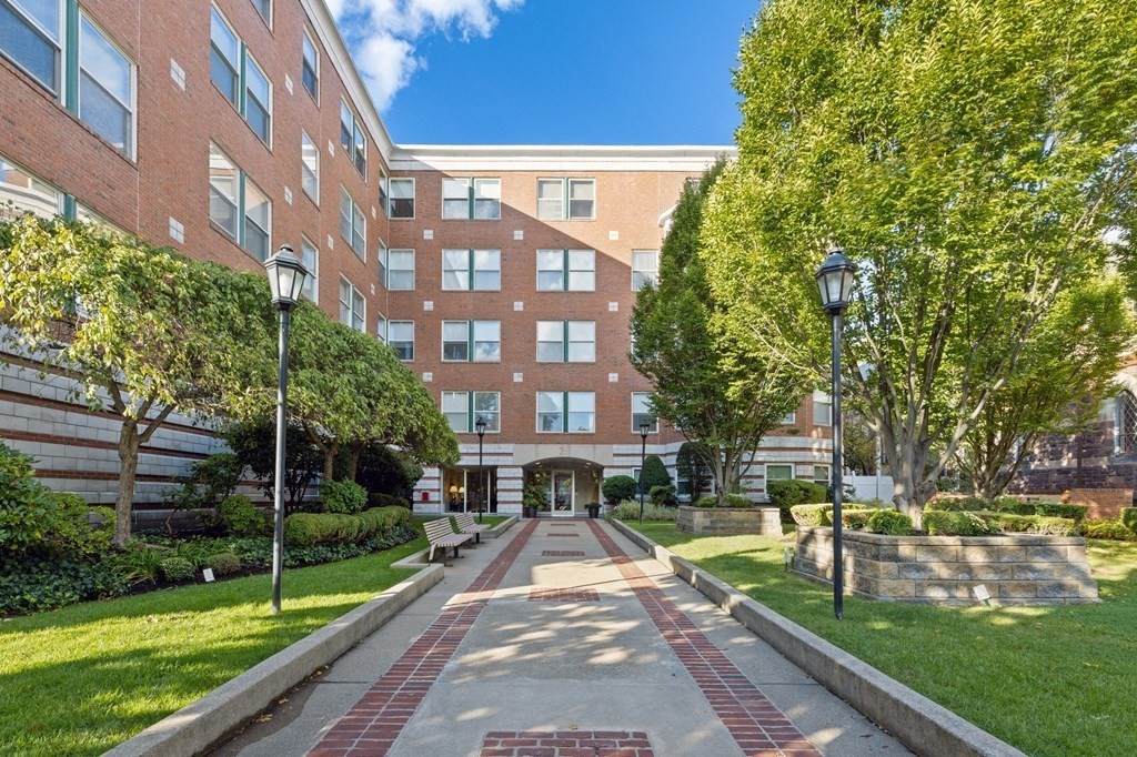 25 Marion St - Photo 1