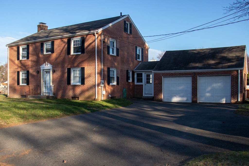 297 Cooper St - Photo 1
