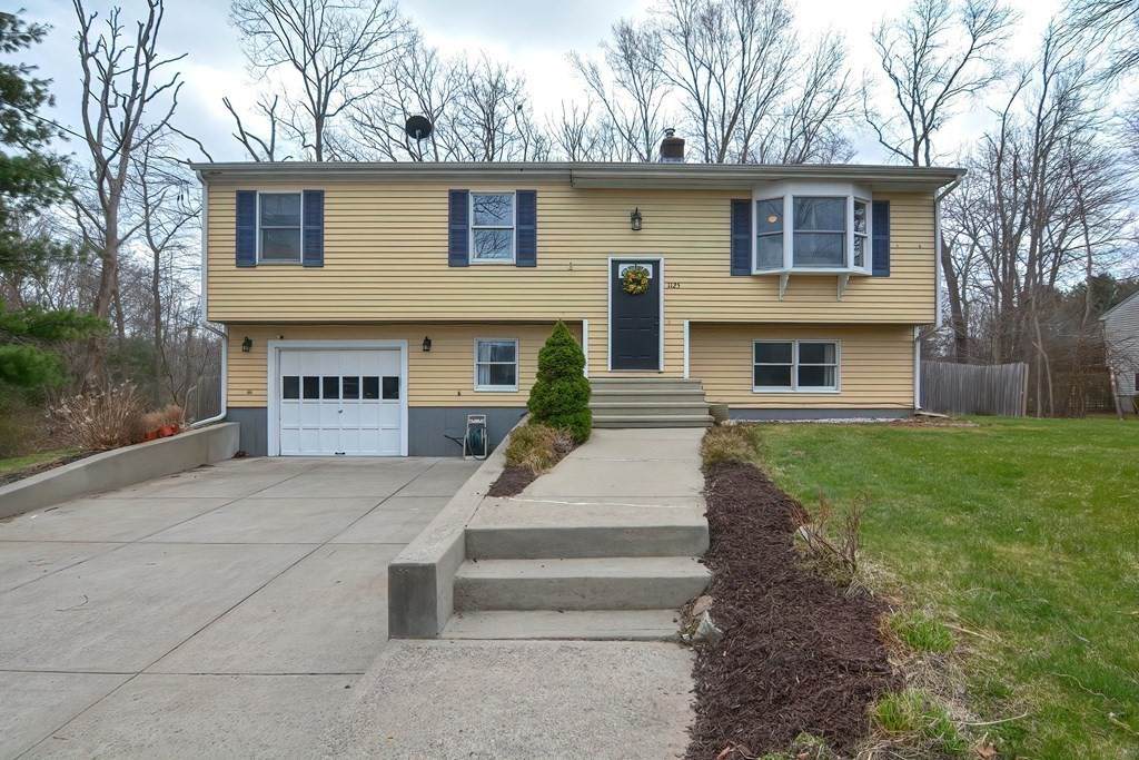 1125 Taunton Ave - Photo 1
