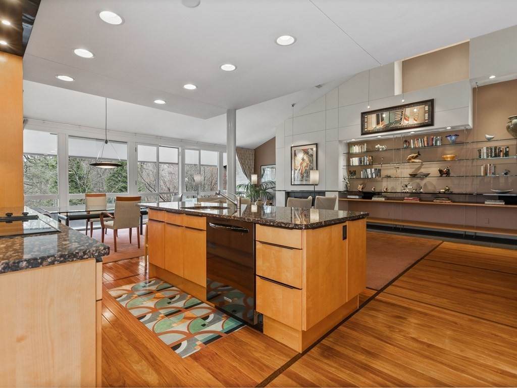241 Perkins Street - Photo 1