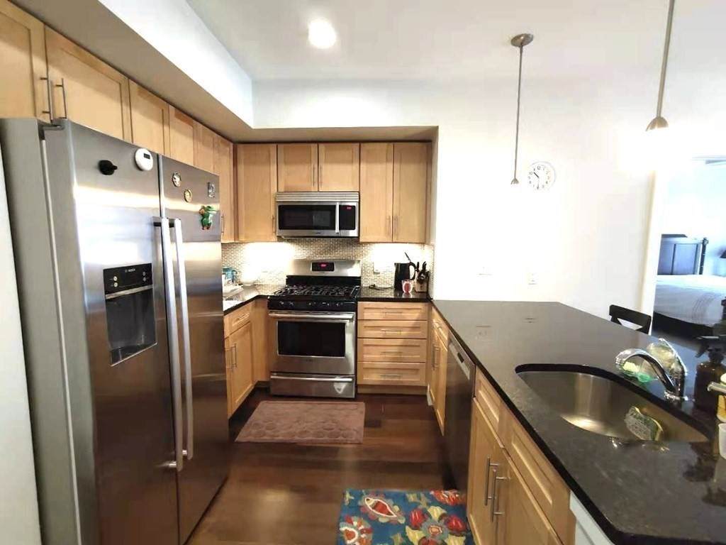 1501 Commonwealth Ave - Photo 1