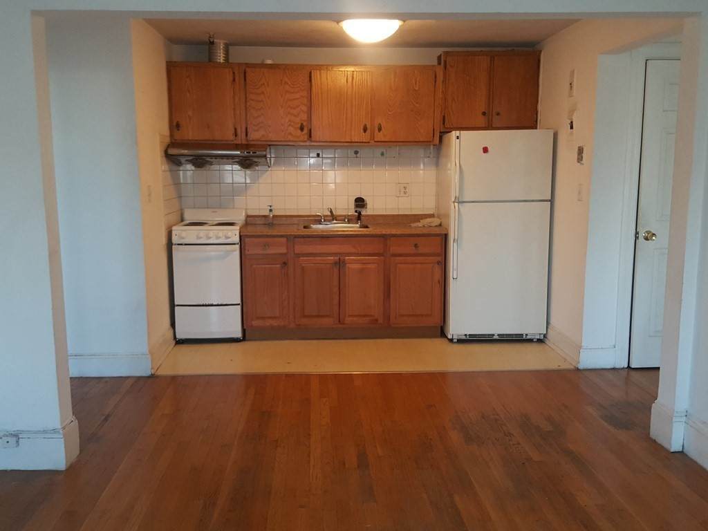 178 Brighton Ave - Photo 1