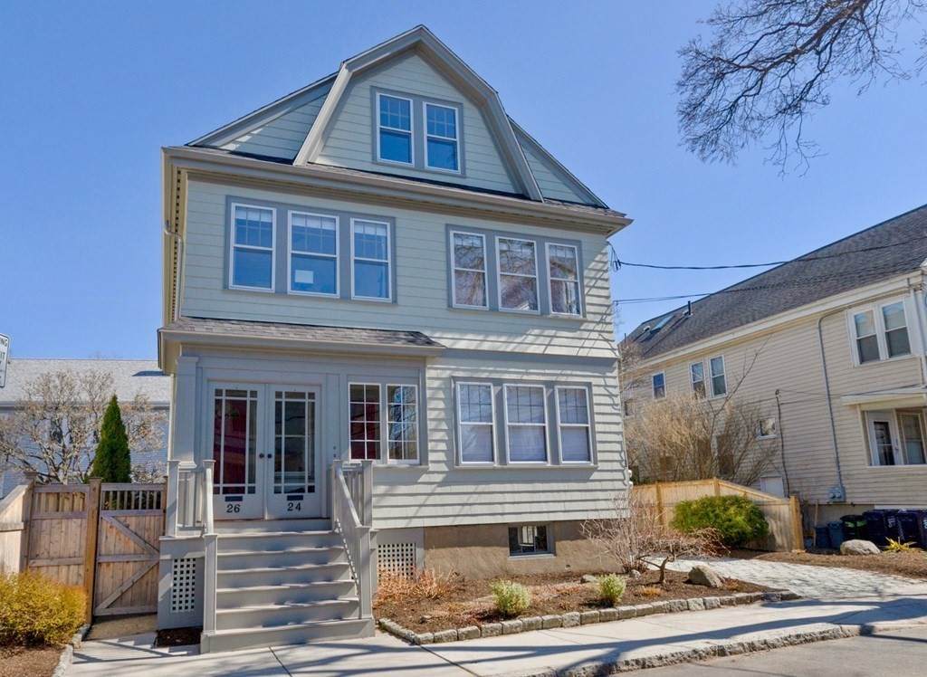 24-26 Richard Ave - Photo 1