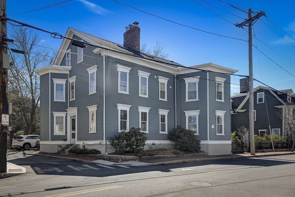 91 Essex St - Photo 1