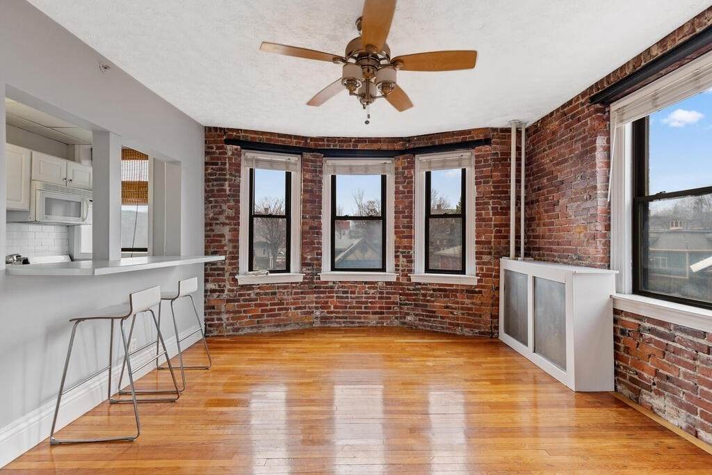 285 Lynn Shore Dr - Photo 1