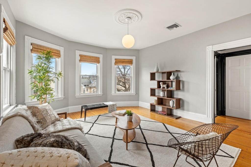 43 Springfield Street - Photo 1