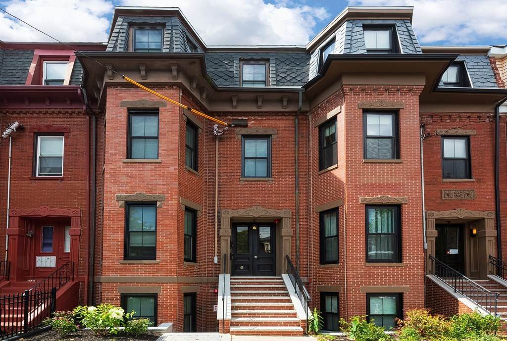 6 Linwood Sq - Photo 1