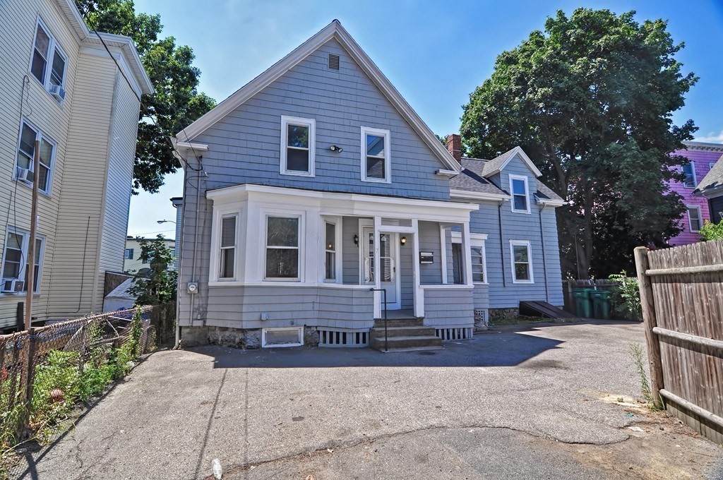 7 Elmwood Ave - Photo 1