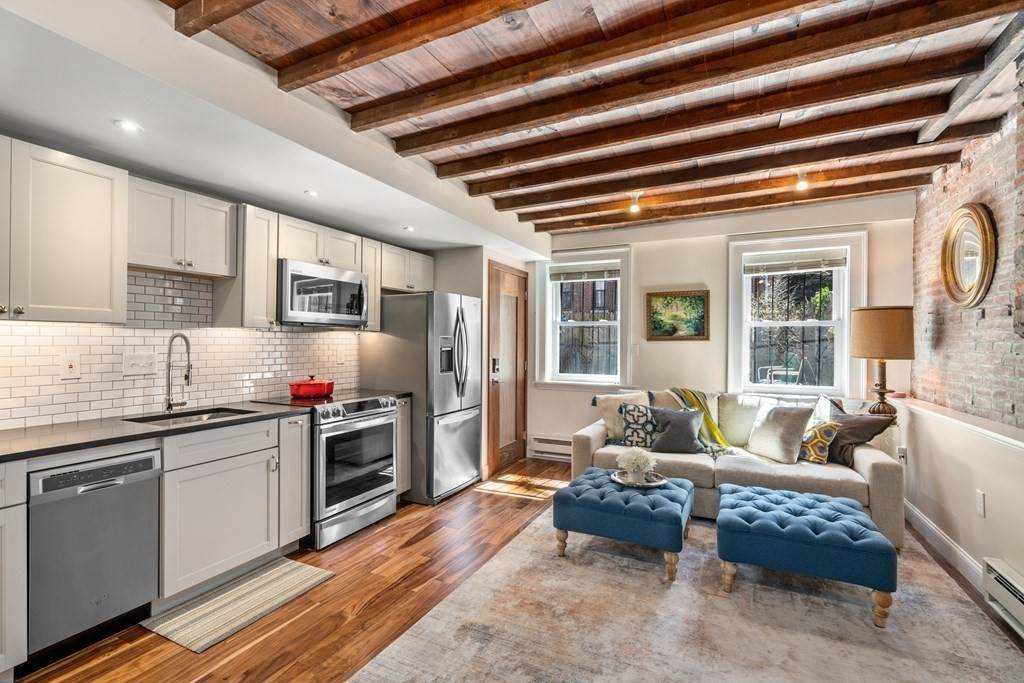 50 Lawrence Street - Photo 1