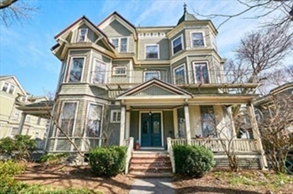 72 Cypress St - Photo 1