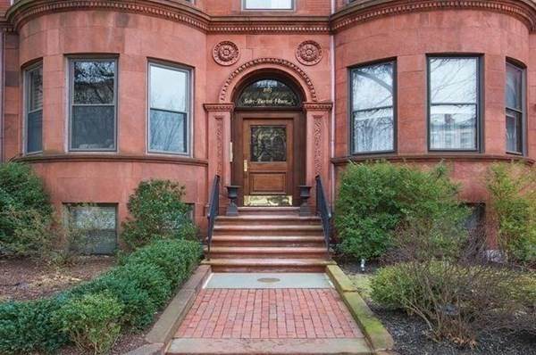 1083 Beacon Street - Photo 1