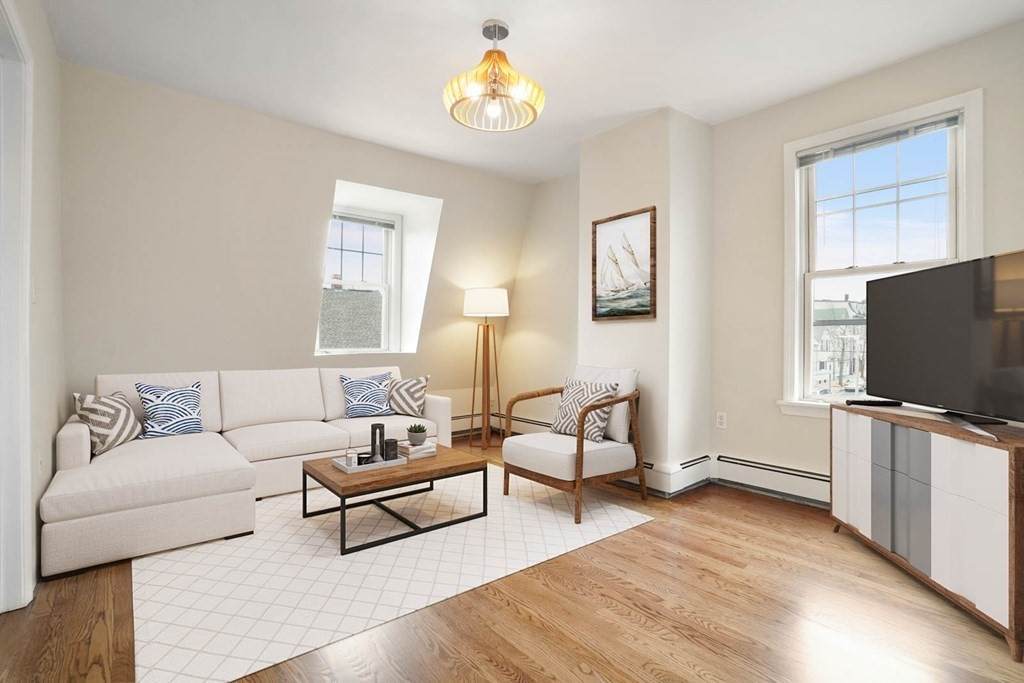 171 Brooks St - Photo 1