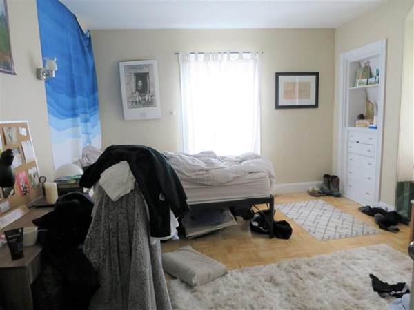19 Putnam Ave - Photo 1