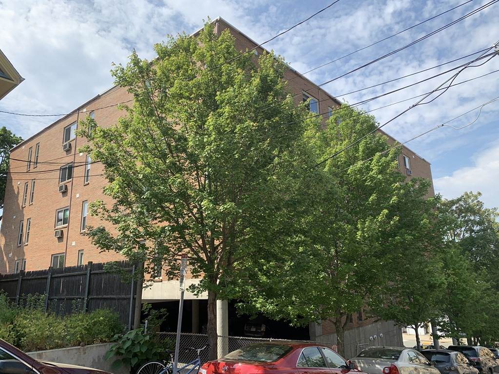 270 Highland Ave - Photo 1