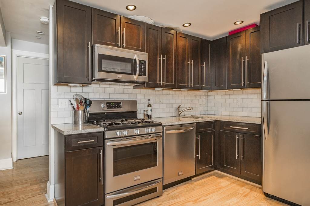 293 D St - Photo 1