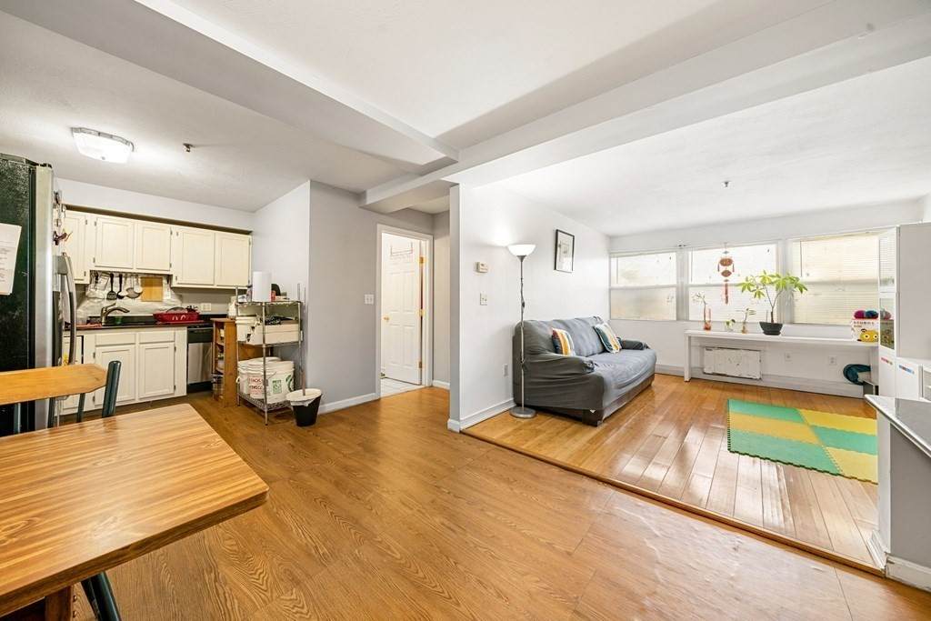 661 Main St - Photo 1