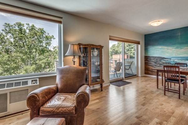 216 Saint Paul St - Photo 1