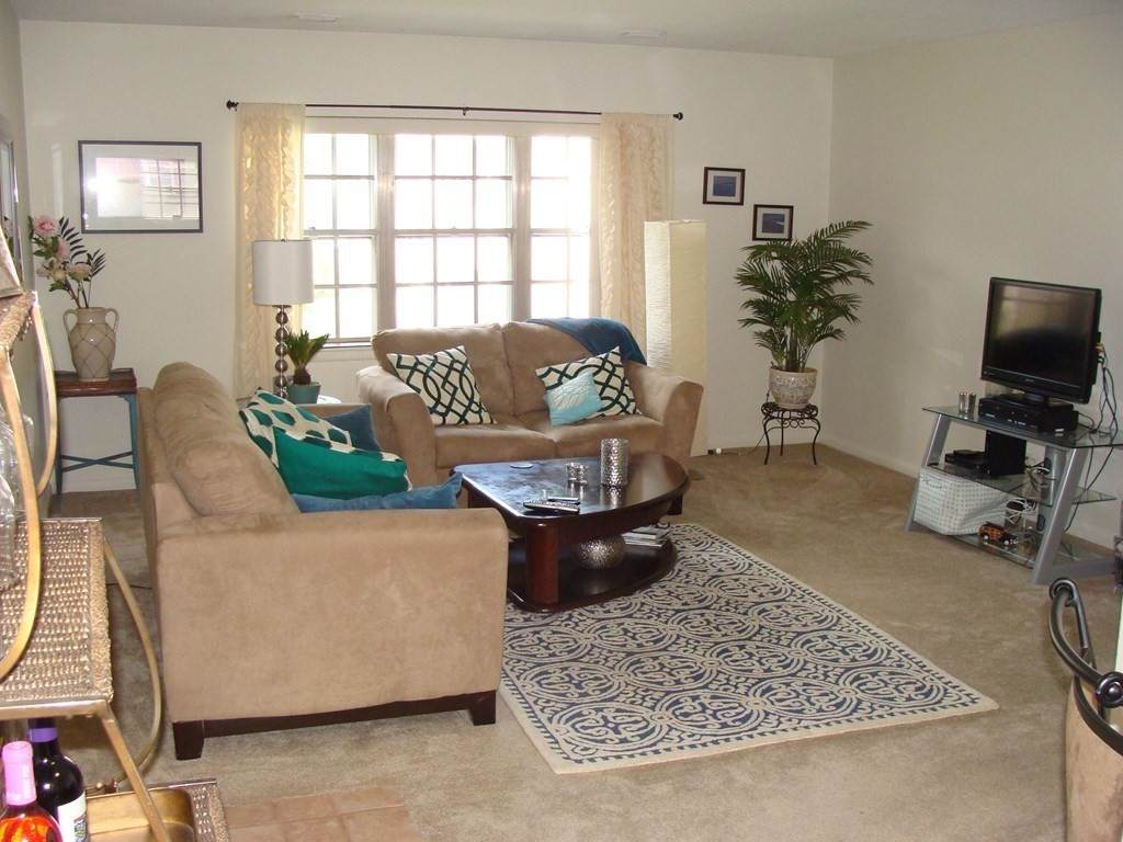 35 Lake Shore Ct - Photo 1