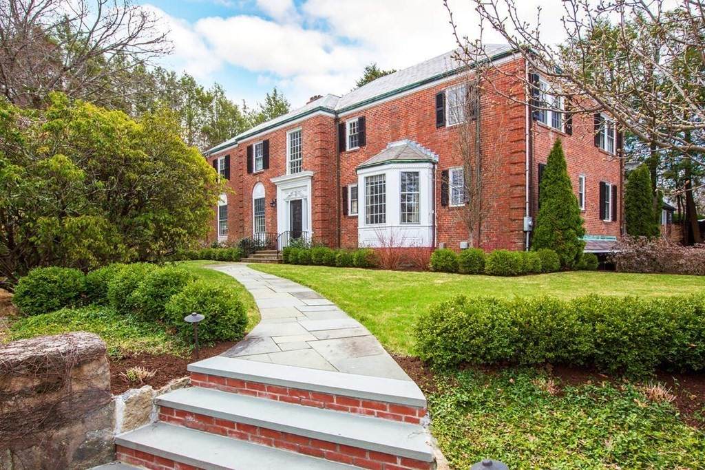 65 Hammond St - Photo 1