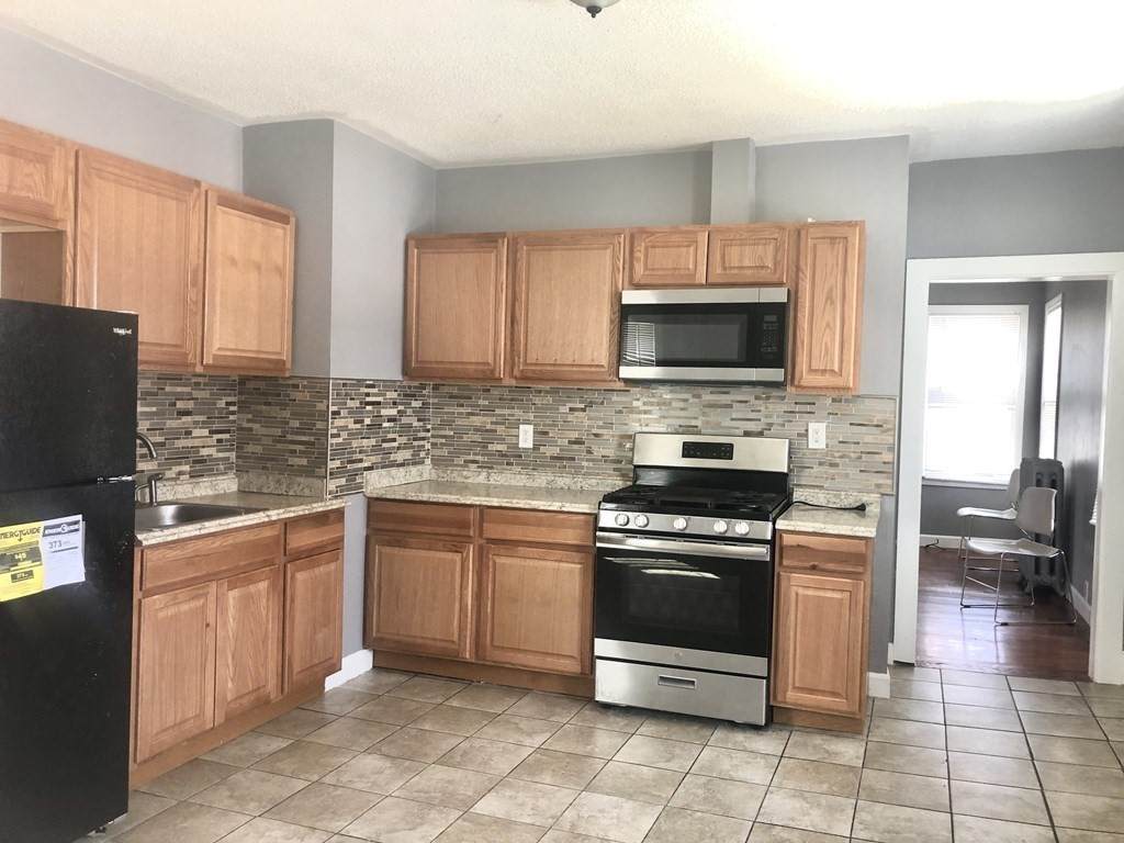 90 Forest Ave - Photo 1