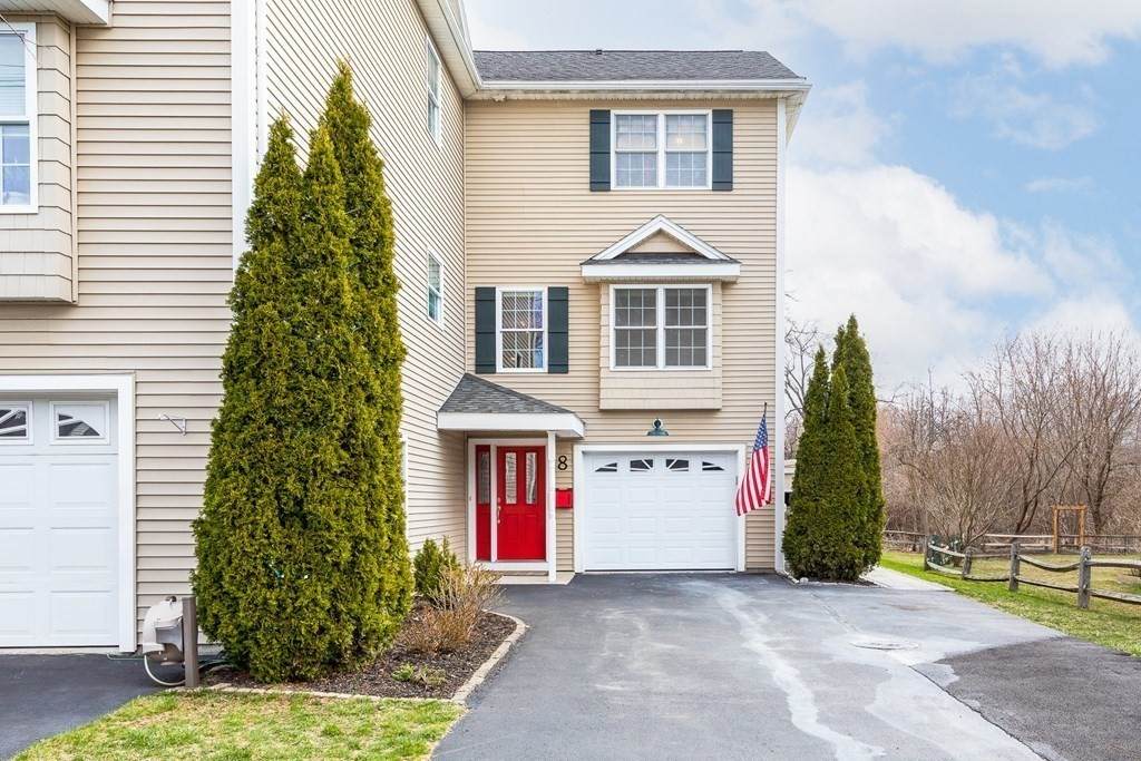 8 Peabody St - Photo 1