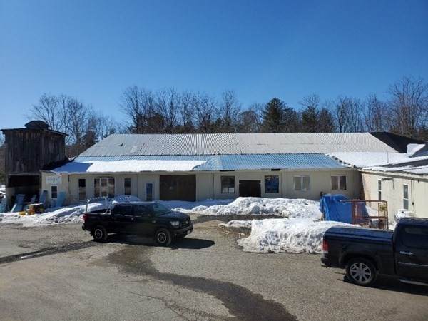27 Old Colony Rd - Photo 1